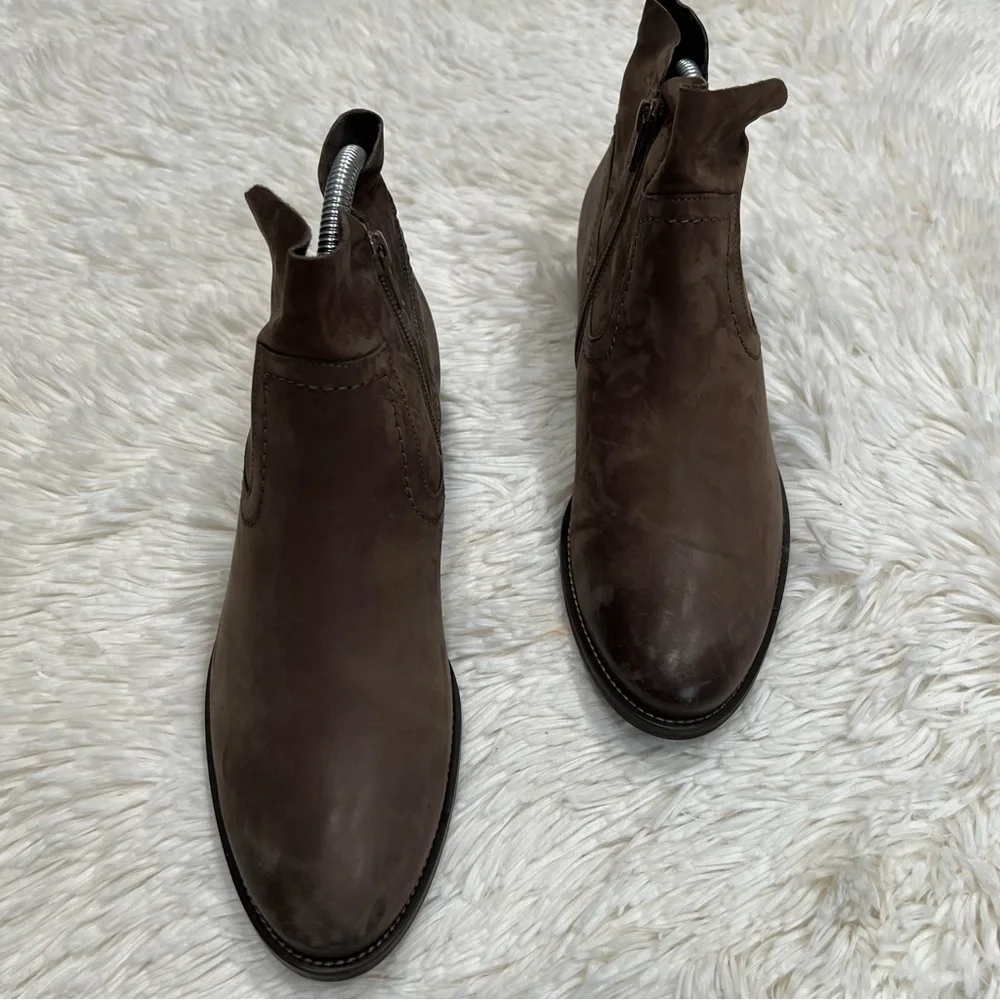 Paul Green Boston booties‎ size 8